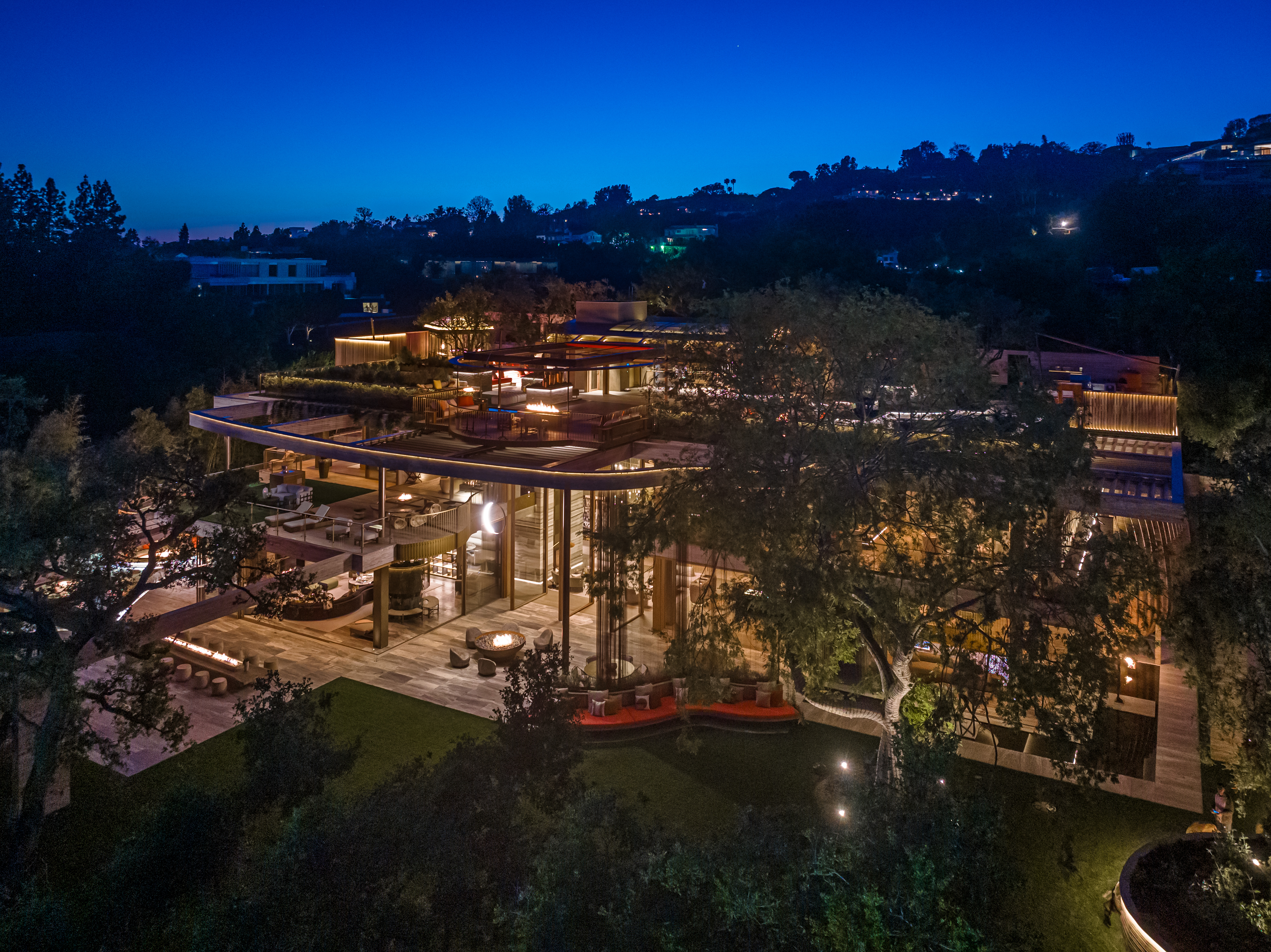 Vila Siena In Bel-Air Is The Most Insane Mega-Mansion EVER at $177,000,000