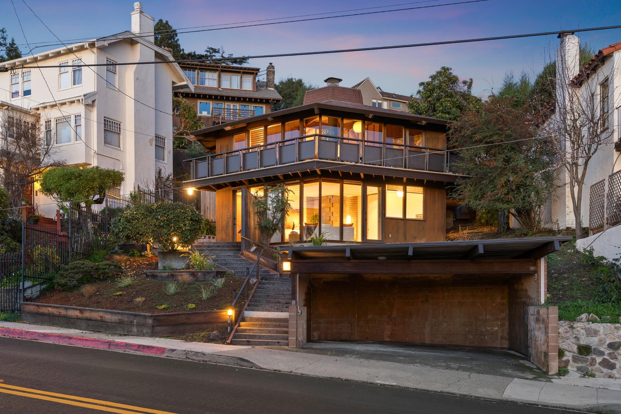 The “Foley House” In Berkeley Is The Dream Midcentury Zillow