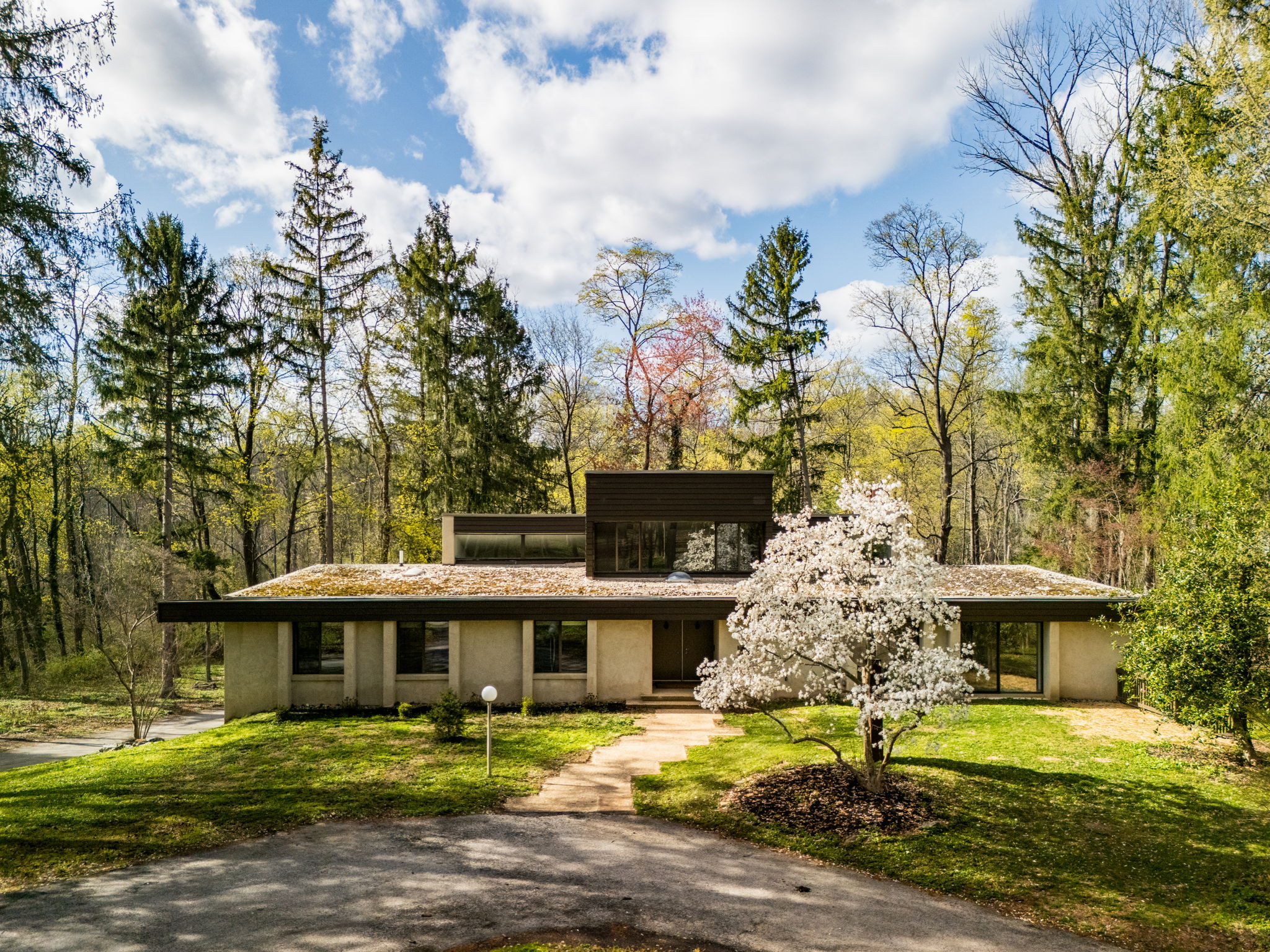 Irwin Stein Designed Midcentury Modern Lists in Bryn Mawr