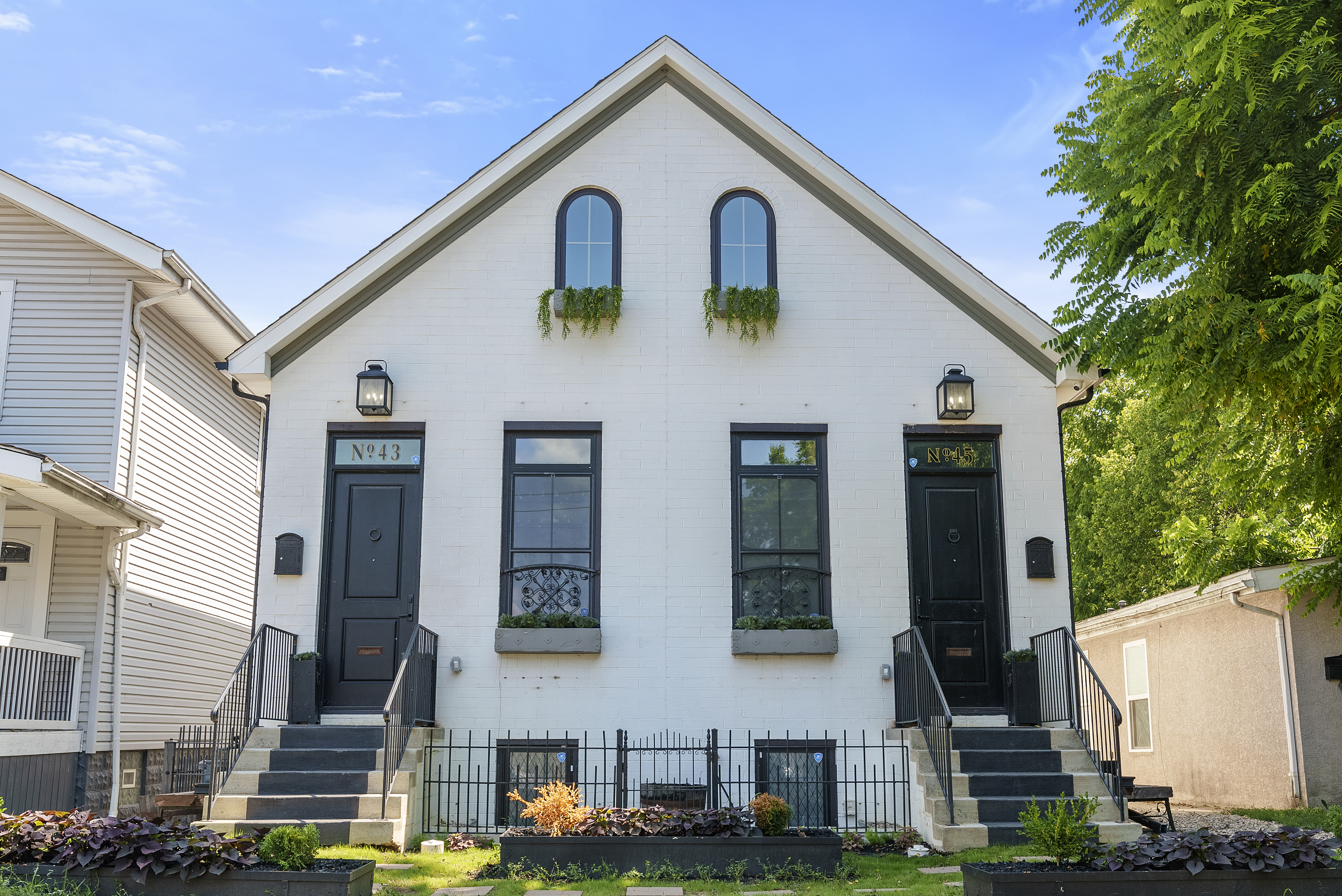 “The Book House” In Ohio Is A Book Lover Dream Home