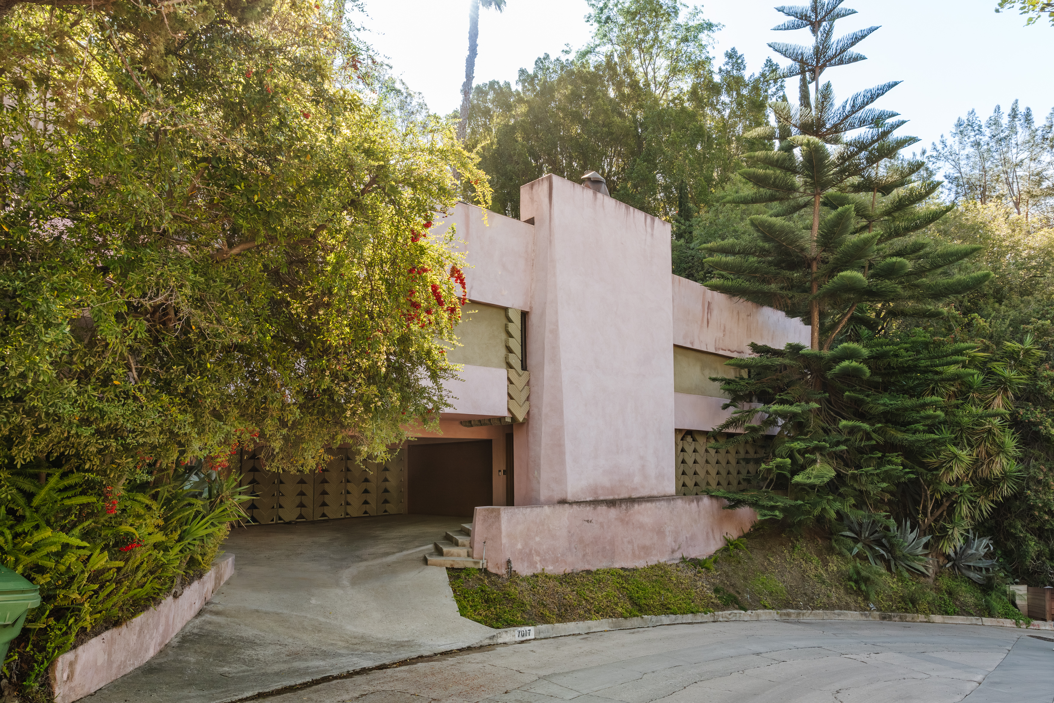 David Lynch’s Hollywood Hills Compound Lists For $15,000,000